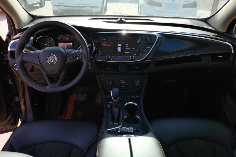 Used Buick Envision 2017 20T Two-Wheel-Drive Tech Edition Center Console