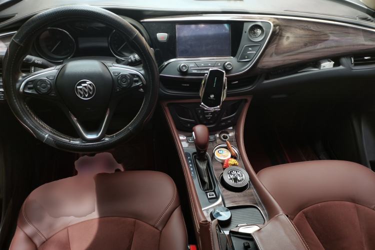 Used Buick Envision 2017 28T Four-Wheel Drive Elite Model Center Console