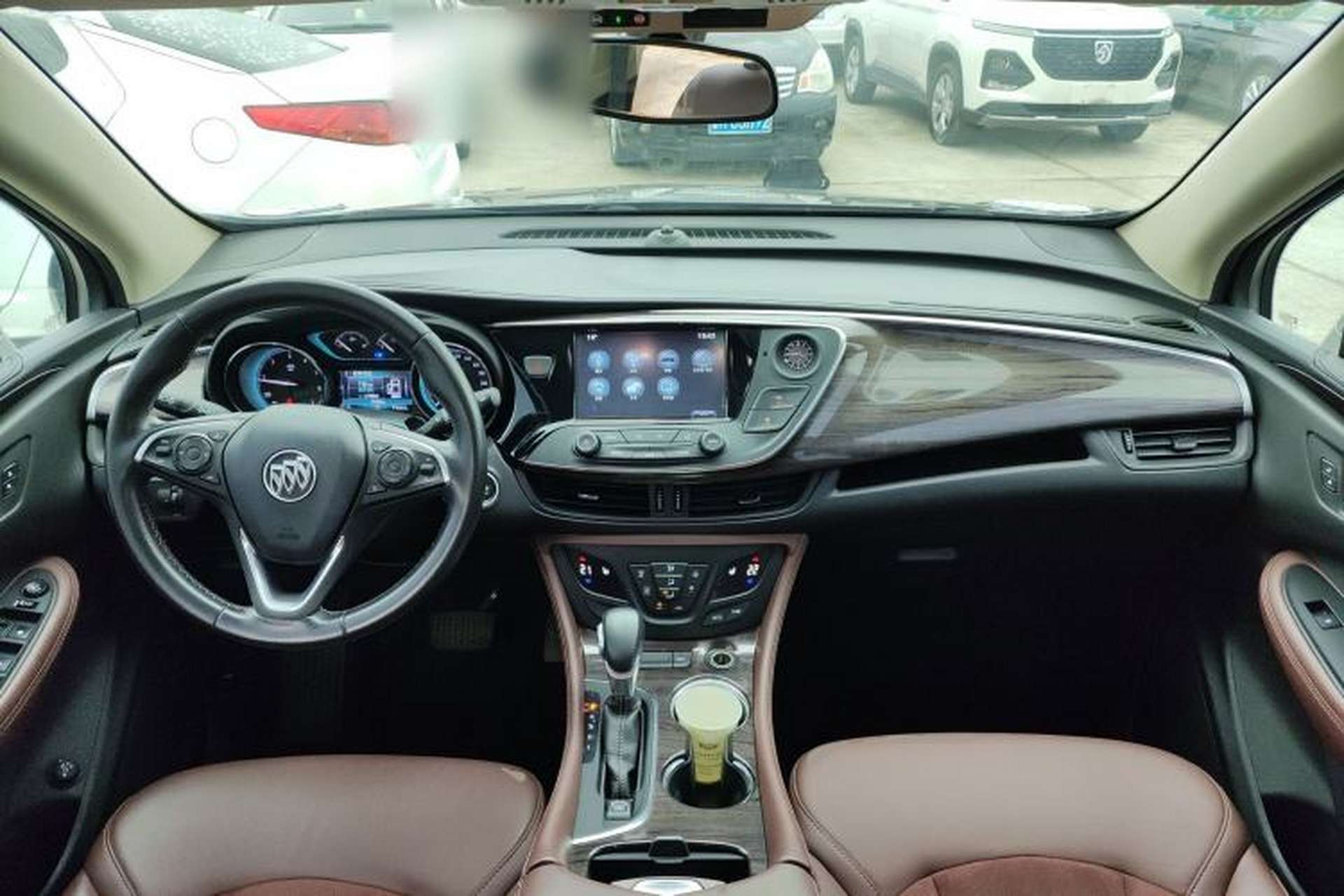 Used Buick Envision 2017 28T Four-Wheel Drive Elite Model Center Console
