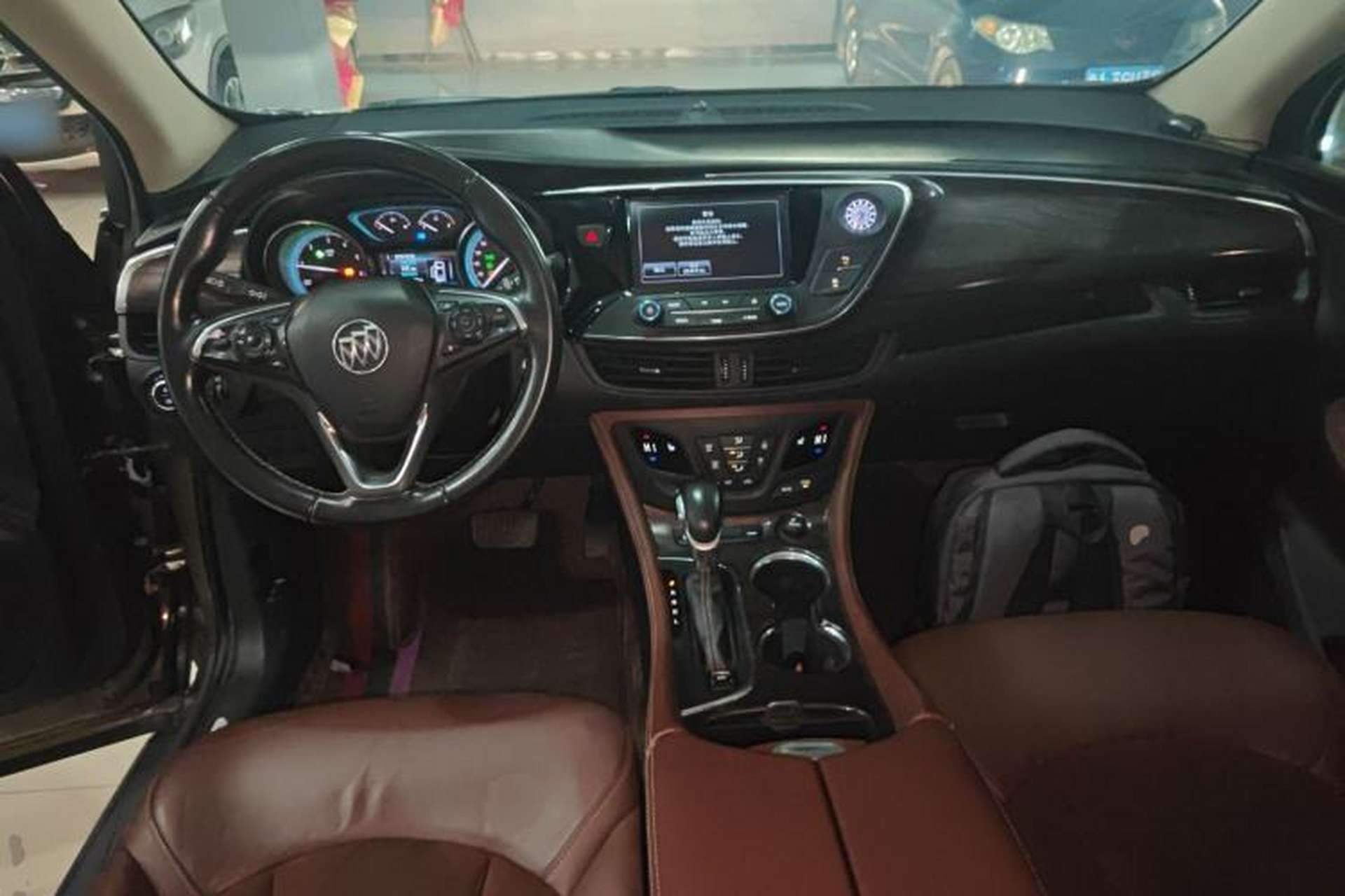 Used Buick Envision 2017 28T Four-Wheel Drive Elite Model Center Console
