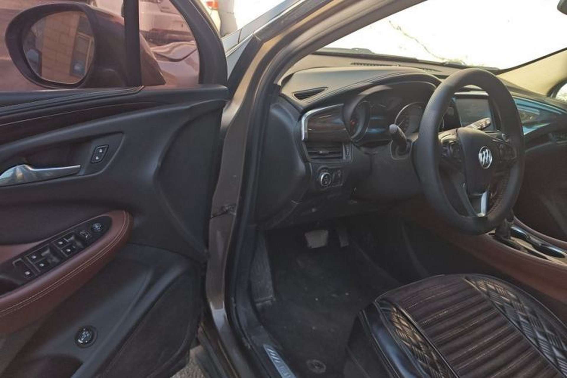 Used Buick Envision 2017 20T Two-Wheel Drive Luxury Model Driver Seat