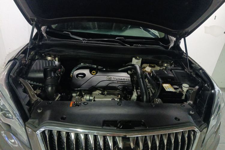 Used Buick Envision 2017 20T Two-Wheel Drive Elite Version Engine Bay