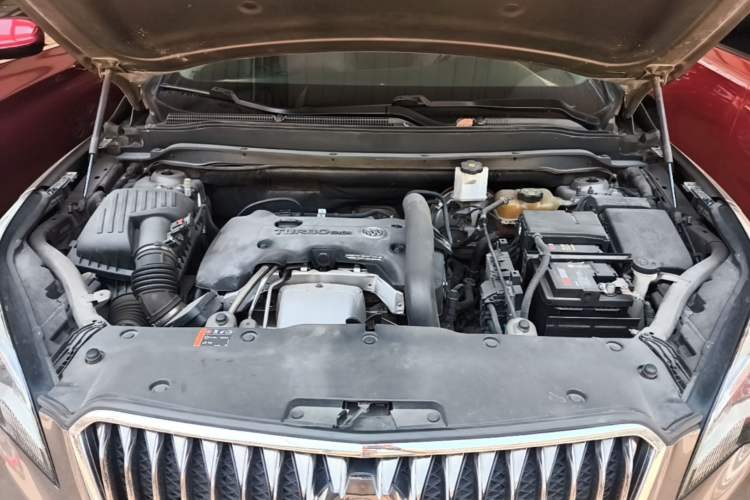 Used Buick Envision 2017 28T Four-Wheel Drive Elite Model Engine Bay
