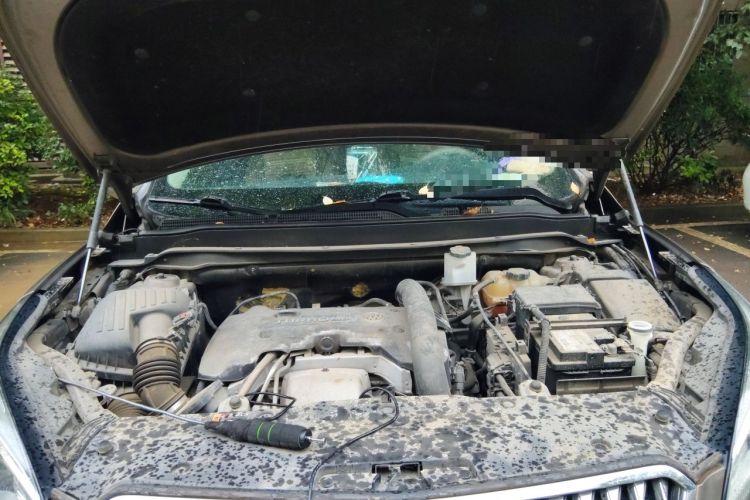 Used Buick Envision 2017 28T Four-Wheel Drive Elite Model Engine Bay