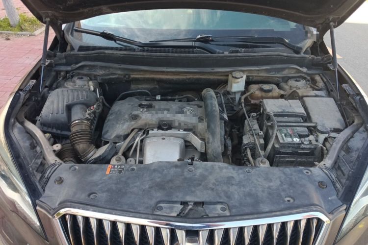 Used Buick Envision 2017 28T Four-Wheel Drive Elite Model Engine Bay