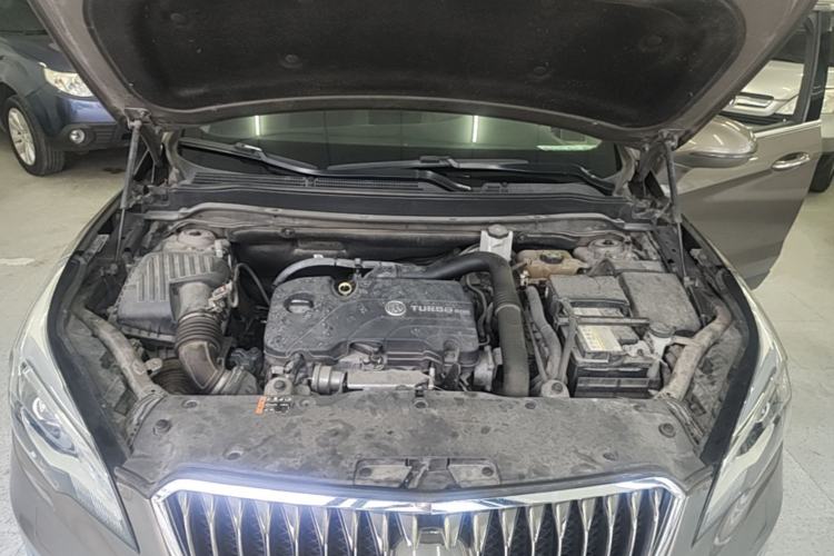 Used Buick Envision 2017 20T Two-Wheel Drive Luxury Model Engine Bay