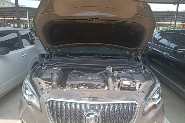 Used Buick Envision 2017 20T Two-Wheel Drive Elite Version Engine Bay