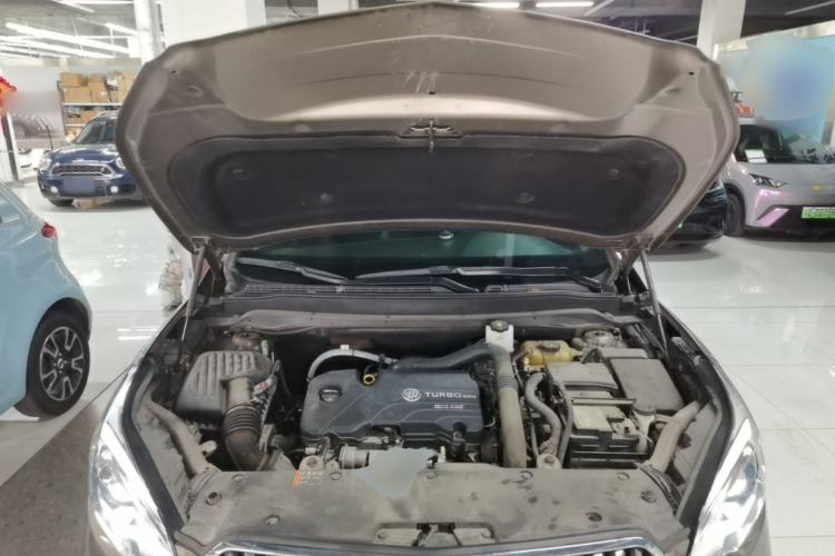 Used Buick Envision 2017 20T Two-Wheel Drive Leading Version Engine Bay