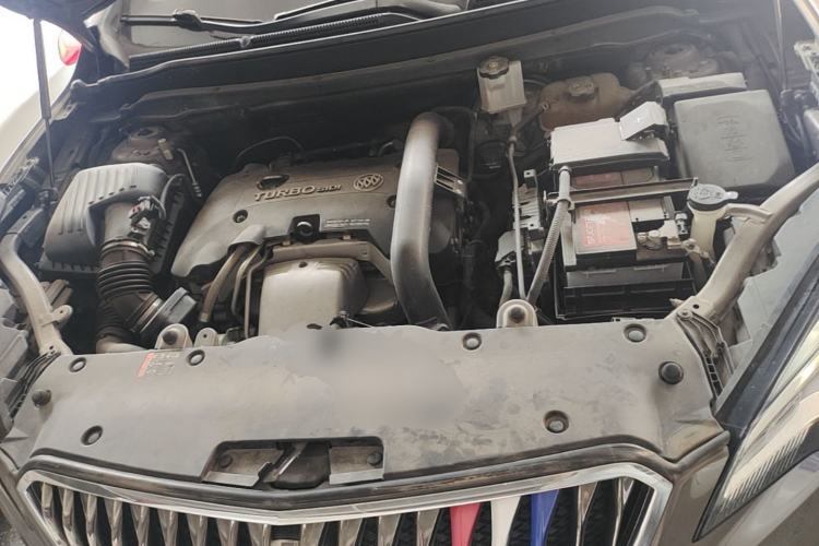 Used Buick Envision 2017 28T Four-Wheel Drive Elite Model Engine Bay