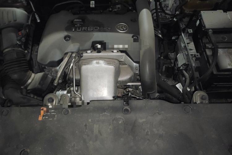 Used Buick Envision 2017 28T Four-Wheel Drive Luxury Model Engine Bay