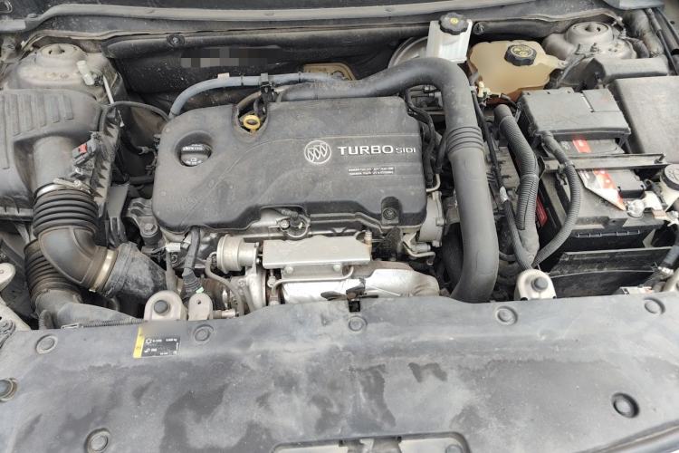 Used Buick Envision 2017 20T Two-Wheel Drive Elite Version Engine Bay