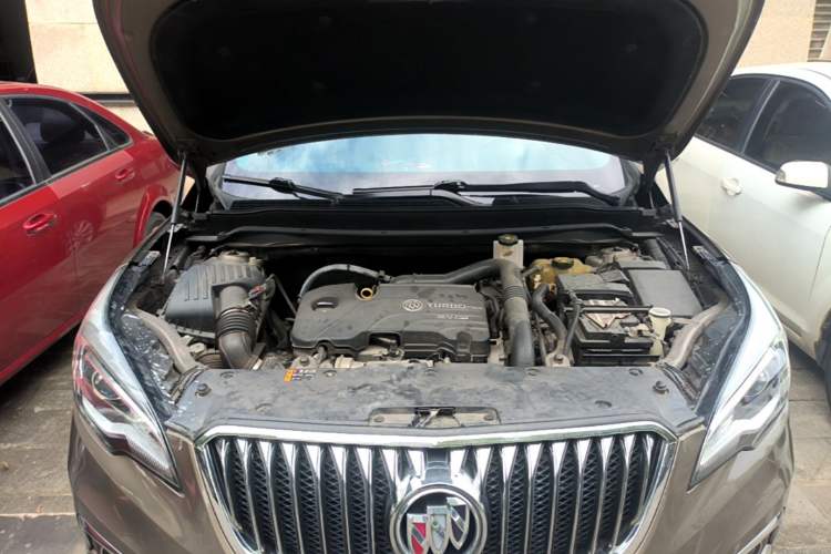 Used Buick Envision 2017 20T Two-Wheel Drive Elite Version Engine Bay
