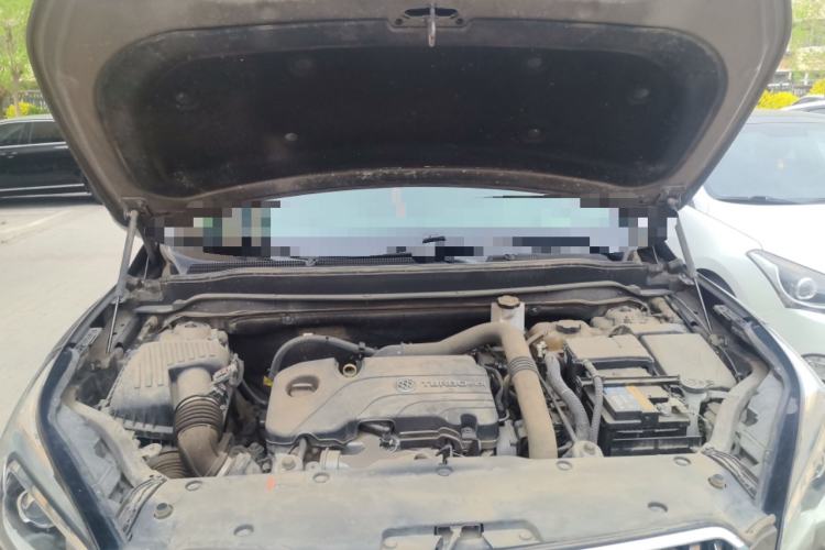 Used Buick Envision 2017 20T Two-Wheel Drive Elite Version Engine Bay