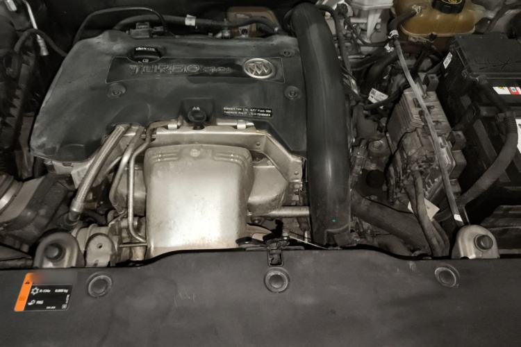 Used Buick Envision 2017 28T Four-Wheel Drive Elite Model Engine Bay