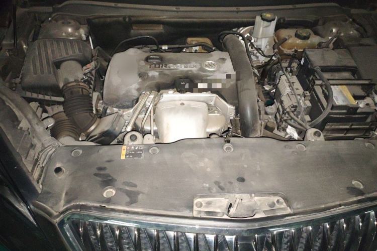 Used Buick Envision 2017 28T Four-Wheel Drive Elite Model Engine Bay