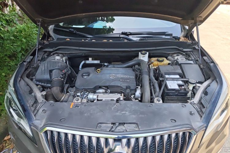 Used Buick Envision 2017 20T Two-Wheel Drive Elite Version Engine Bay