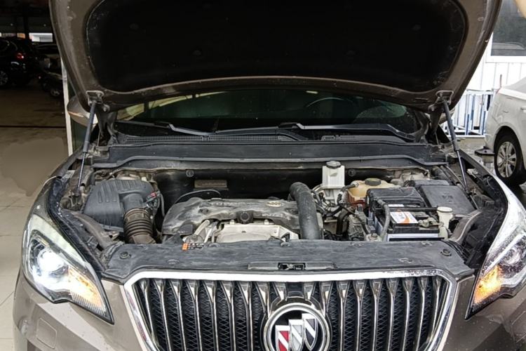 Used Buick Envision 2017 28T Four-Wheel Drive Elite Model Engine Bay