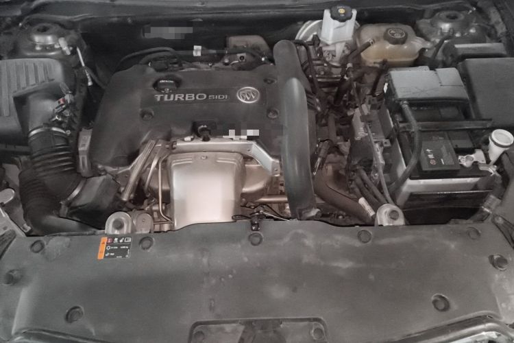 Used Buick Envision 2017 28T Four-Wheel Drive Elite Model Engine Bay