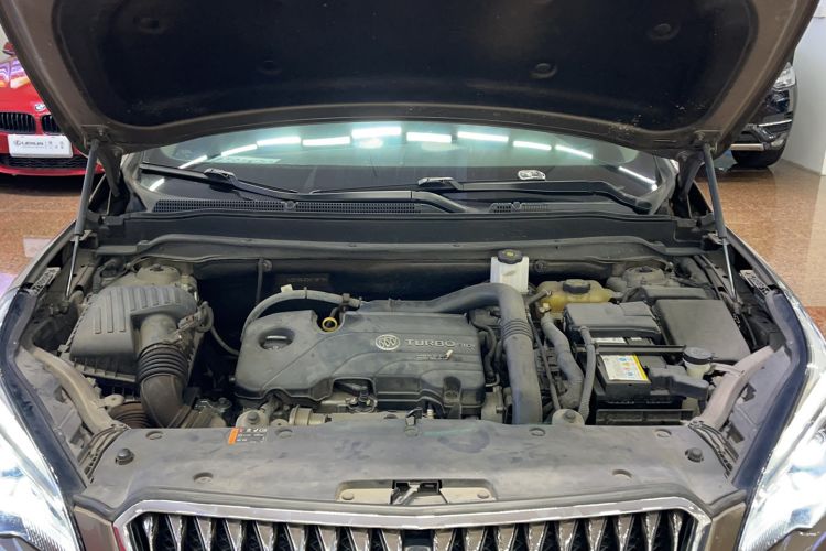 Used Buick Envision 2017 20T Two-Wheel Drive Leading Version Engine Bay