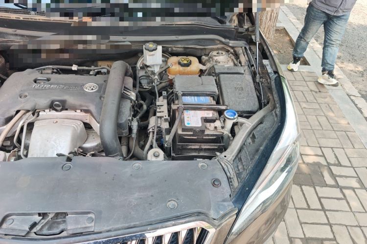 Used Buick Envision 2017 28T Four-Wheel Drive Elite Model Engine Bay Left