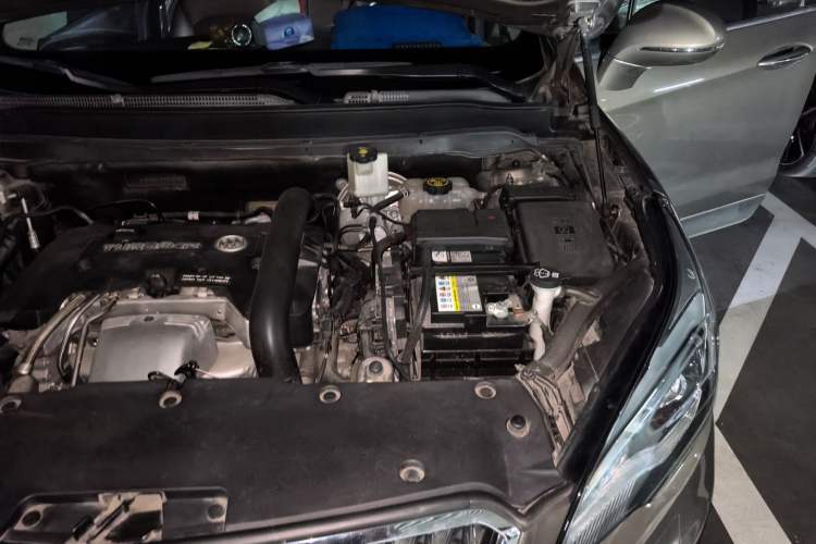 Used Buick Envision 2017 28T Four-Wheel Drive Elite Model Engine Bay Left