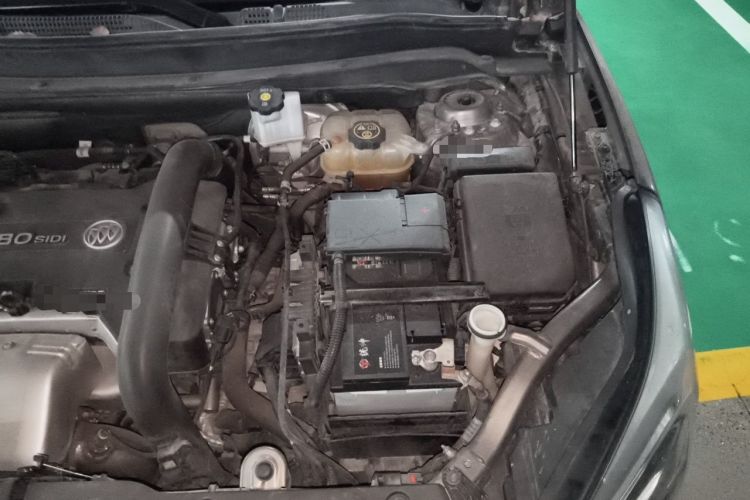 Used Buick Envision 2017 28T Four-Wheel Drive Elite Model Engine Bay Left