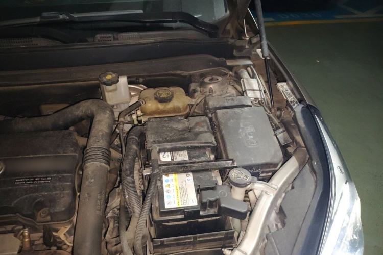 Used Buick Envision 2017 20T Two-Wheel Drive Leading Version Engine Bay Left