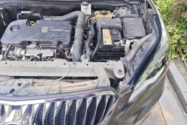 Used Buick Envision 2017 20T Two-Wheel Drive Elite Version Engine Bay Left