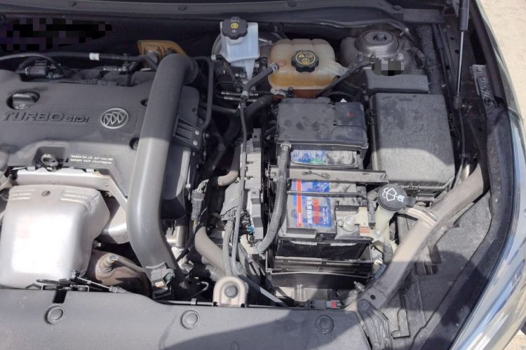 Used Buick Envision 2017 28T Four-Wheel Drive Luxury Model Engine Bay Left
