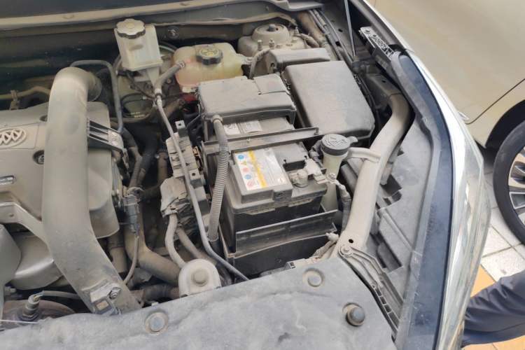 Used Buick Envision 2017 28T Four-Wheel Drive Elite Model Engine Bay Left