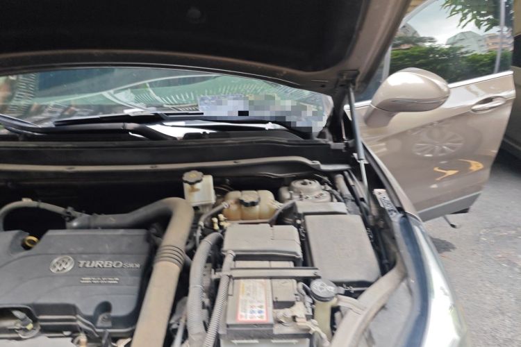 Used Buick Envision 2017 20T Two-Wheel Drive Elite Version Engine Bay Left