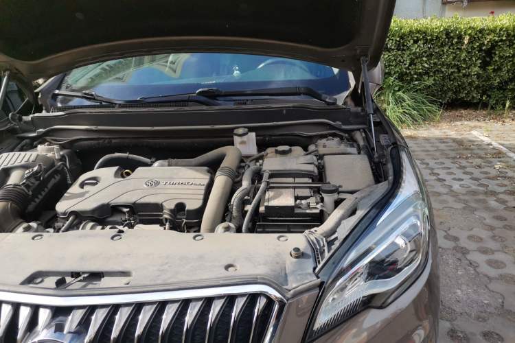 Used Buick Envision 2017 20T Two-Wheel Drive Leading Version Engine Bay Left