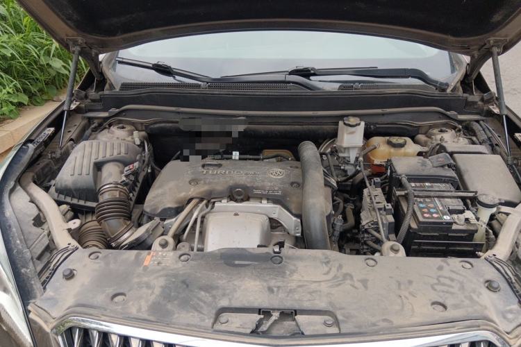 Used Buick Envision 2017 28T Four-Wheel Drive Elite Model Engine Bay