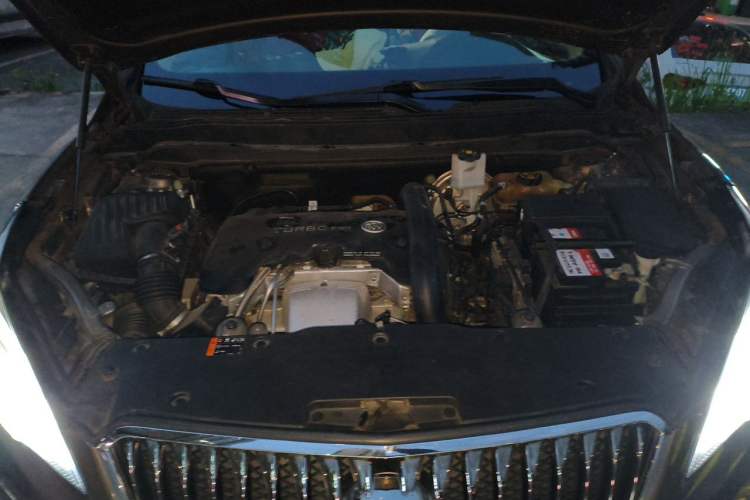 Used Buick Envision 2017 28T Four-Wheel Drive Luxury Model Engine Bay