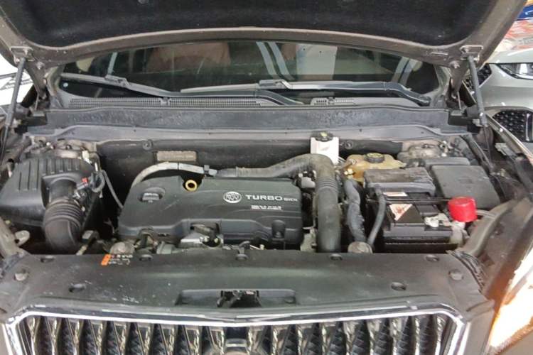 Used Buick Envision 2017 20T Two-Wheel Drive Elite Version Engine Bay
