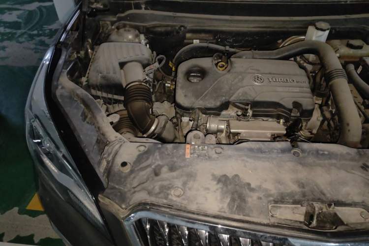 Used Buick Envision 2017 20T Two-Wheel Drive Leading Version Engine Bay Right