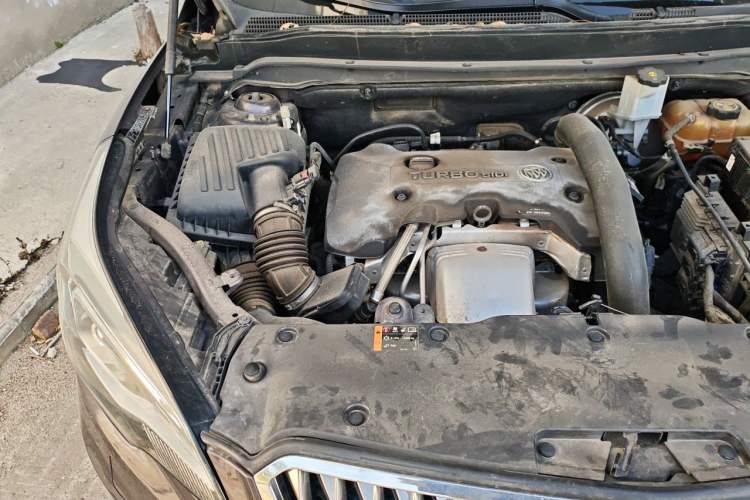 Used Buick Envision 2017 28T Four-Wheel Drive Elite Model Engine Bay Right