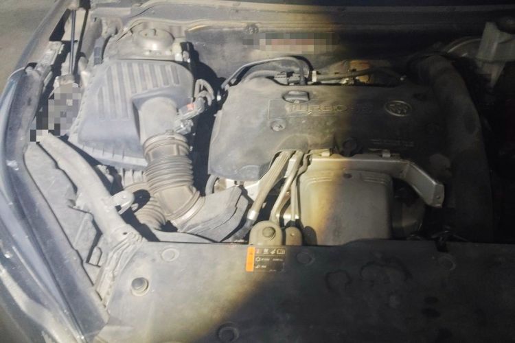 Used Buick Envision 2017 28T Four-Wheel Drive Elite Model Engine Bay Right