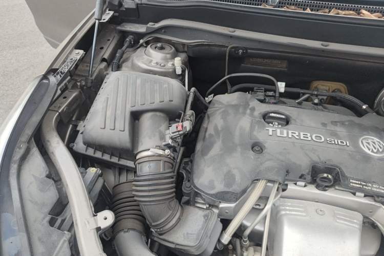 Used Buick Envision 2017 28T Four-Wheel Drive Elite Model Engine Bay Right