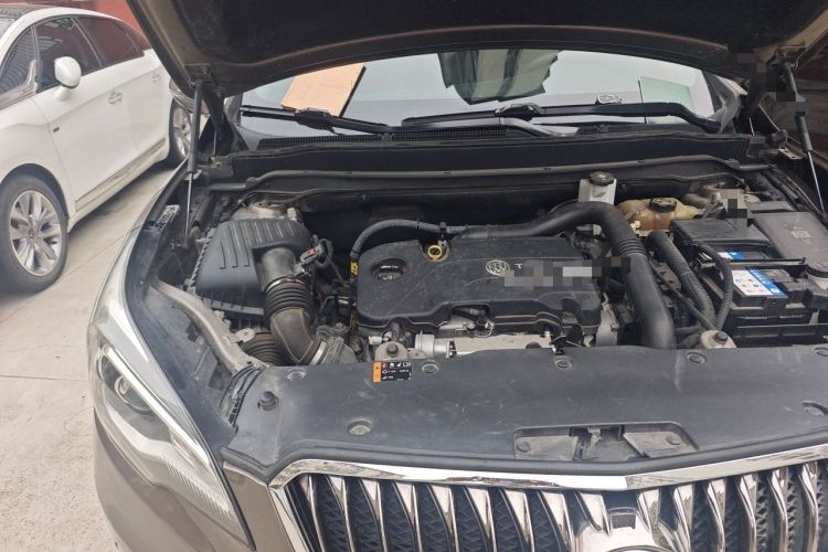 Used Buick Envision 2017 20T Two-Wheel Drive Elite Version Engine Bay Right