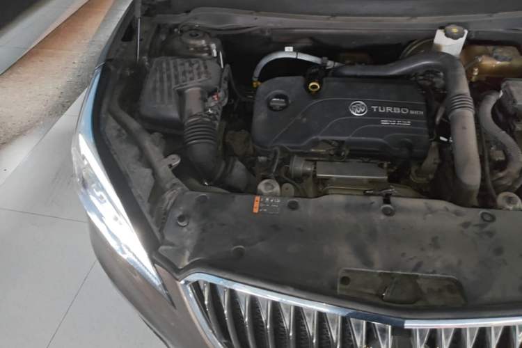 Used Buick Envision 2017 20T Two-Wheel Drive Leading Version Engine Bay Right