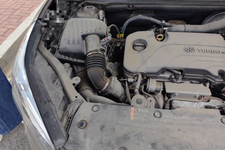 Used Buick Envision 2017 20T Two-Wheel Drive Leading Version Engine Bay Right