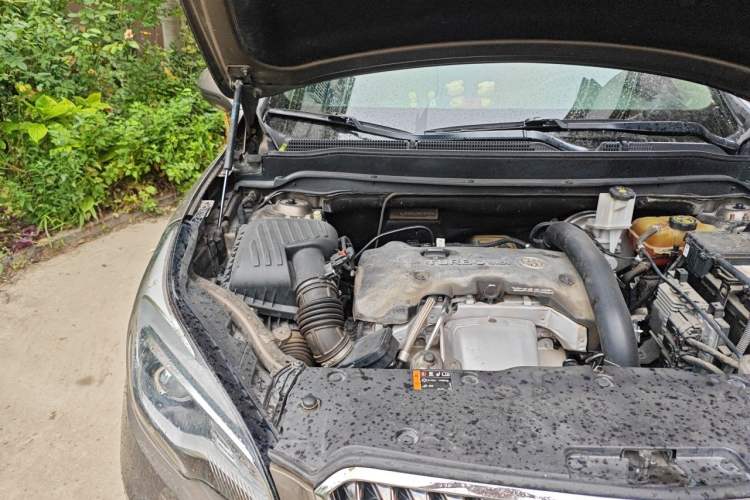 Used Buick Envision 2017 28T Four-Wheel Drive Elite Model Engine Bay Right