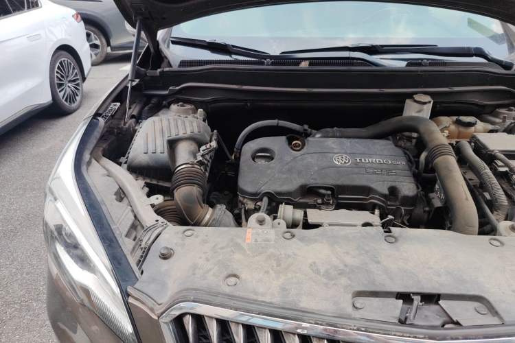 Used Buick Envision 2017 20T Two-Wheel Drive Elite Version Engine Bay Right