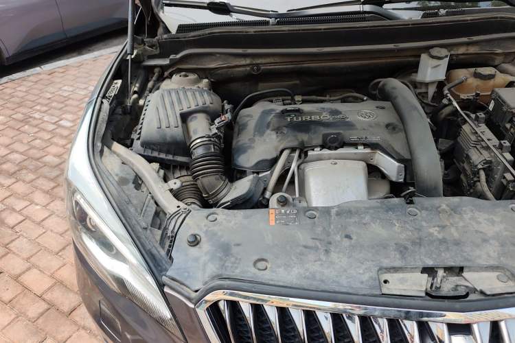 Used Buick Envision 2017 28T Four-Wheel Drive Luxury Model Engine Bay Right
