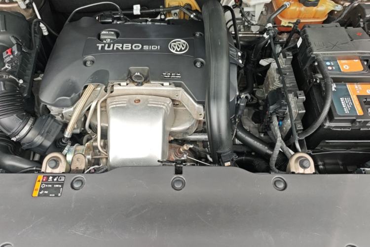 Used Buick Envision 2017 28T Four-Wheel Drive Elite Model Engine Bay