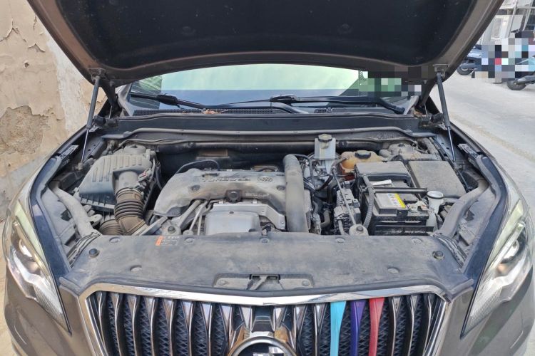 Used Buick Envision 2017 28T Four-Wheel Drive Elite Model Engine Bay