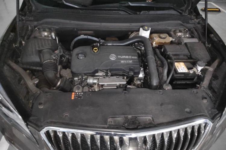 Used Buick Envision 2017 20T Two-Wheel Drive Luxury Model Engine Bay