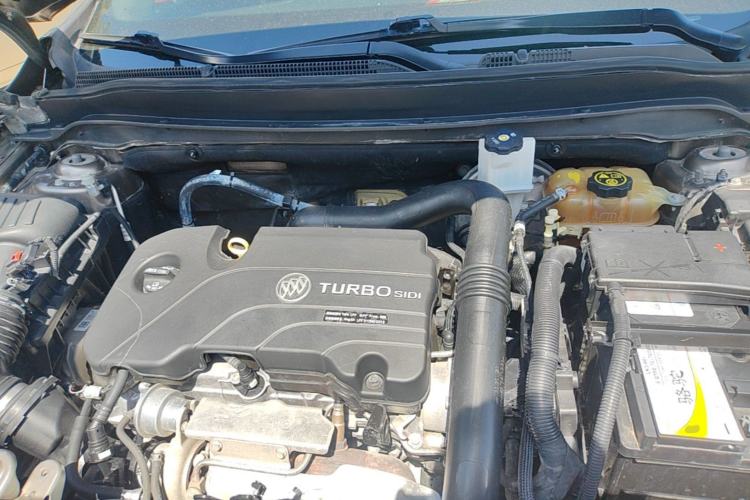 Used Buick Envision 2017 20T Two-Wheel Drive Luxury Model Engine Bay