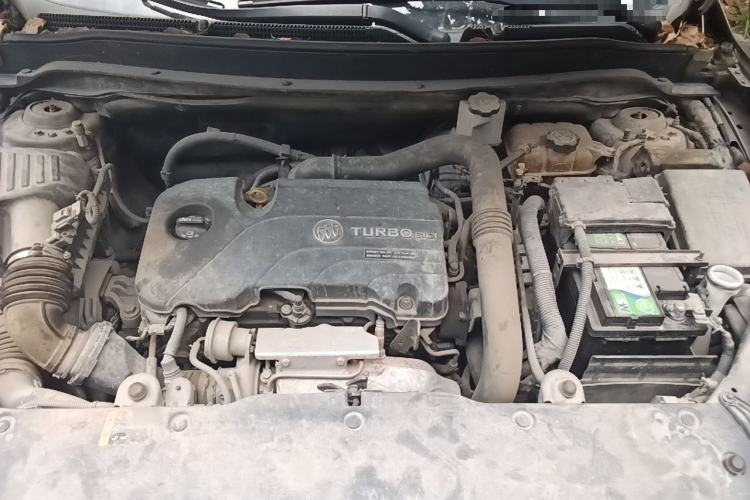Used Buick Envision 2017 20T Two-Wheel Drive Elite Version Engine Bay